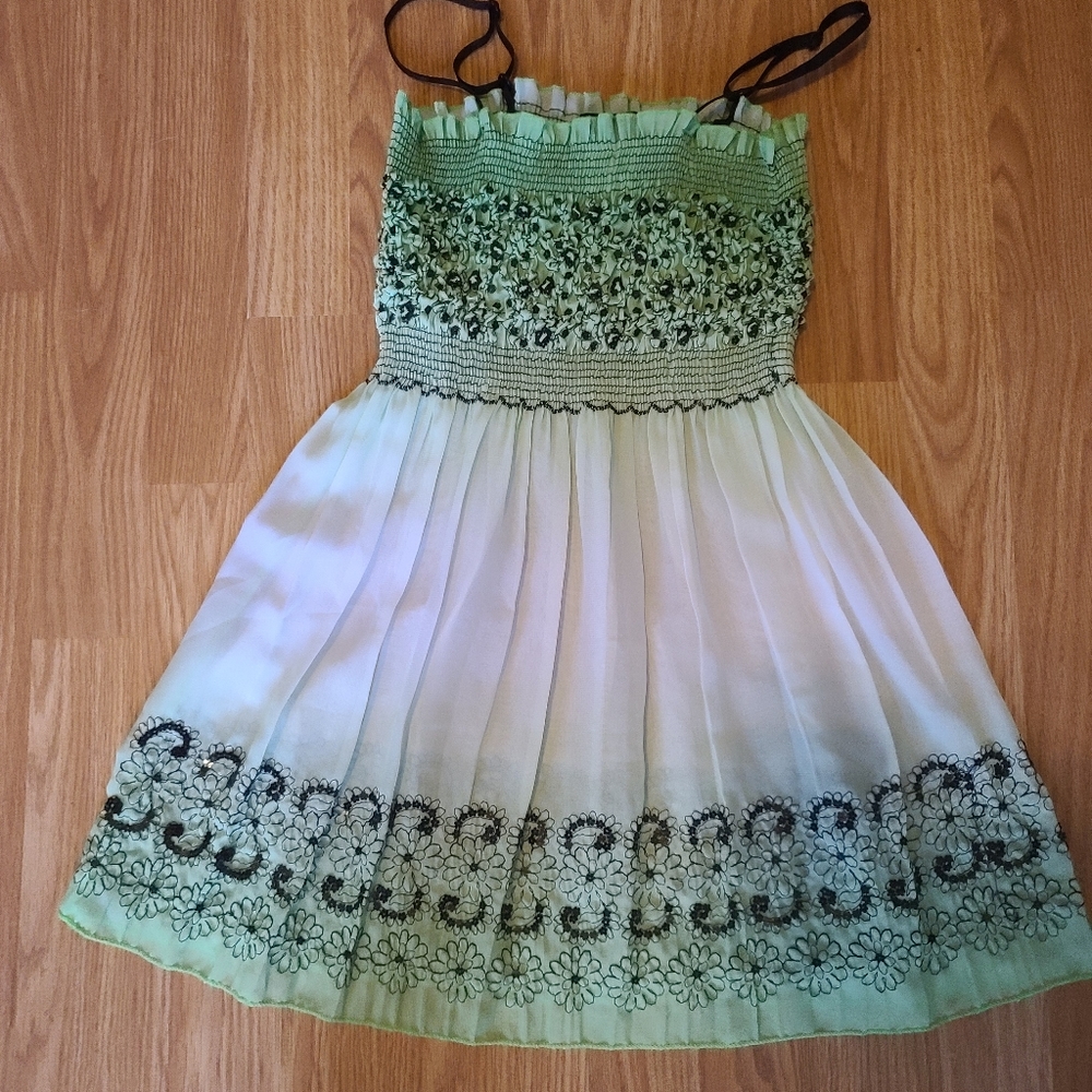 Summer top. Light and airy. Sheer. Size S/M